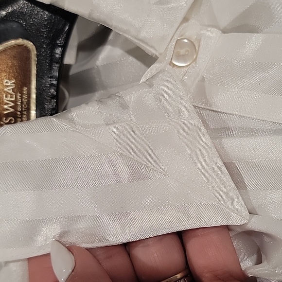 White striped blouse - Picture 6 of 6
